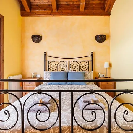 Casa de Campo La Voz Del Silencio Neril